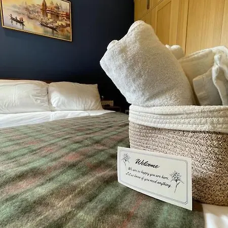 The Urban Green! Cosy Luxury In Chiswick London