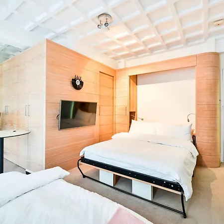 Apartment Beatles-themed Serviced On Abbey Road