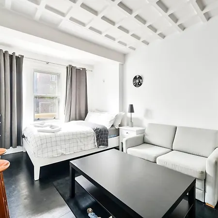 Beatles-themed Serviced On Abbey Road Apartment *