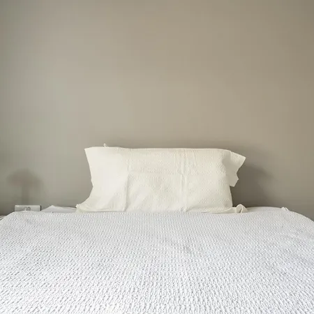 Modern Double With Shared Bathroom Homestay London