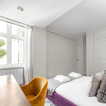 Chic Flat With Stunning Views