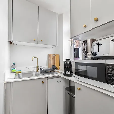 Chic Flat With Stunning Views *