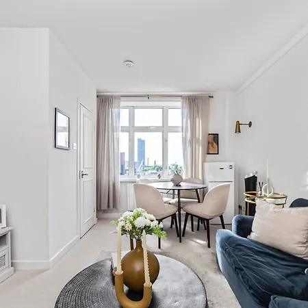 Apartment Chic Flat With Stunning Views