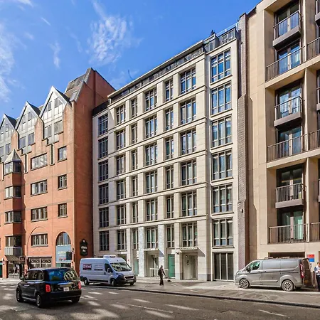 Chic Flat With Stunning Views Apartment