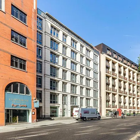 Chic Flat With Stunning Views Apartment London