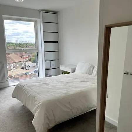 Apartment One Bedroom Flat - Zone 2 London