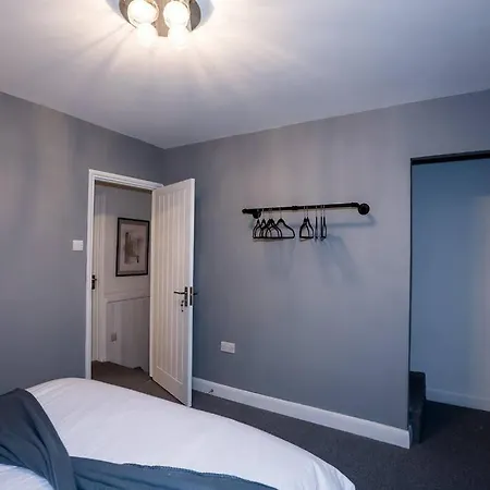 3 Bed Modern House Tottenham *