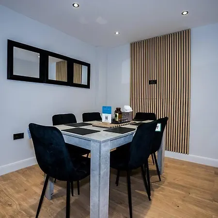 3 Bed Modern House Tottenham * London