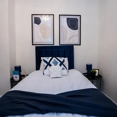 3 Bed Modern House Tottenham * Londyn
