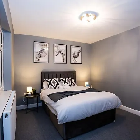 3 Bed Modern House Tottenham