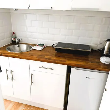 Flat At Paddington Zone 1 런던