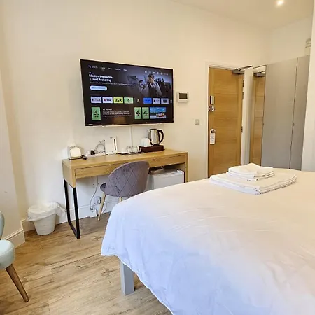 Avonmore West Kensington Private *