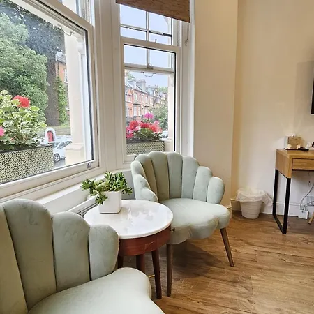 Avonmore West Kensington Private