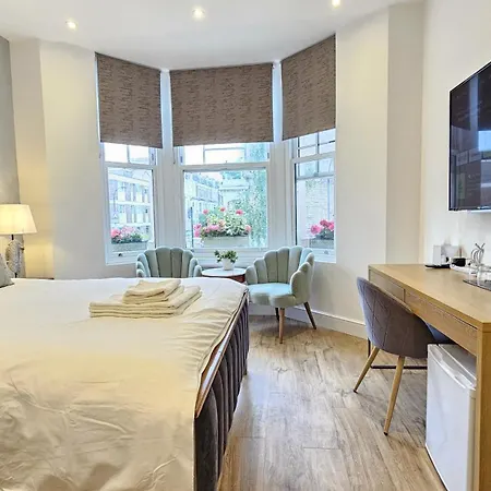 Avonmore West Kensington Private *