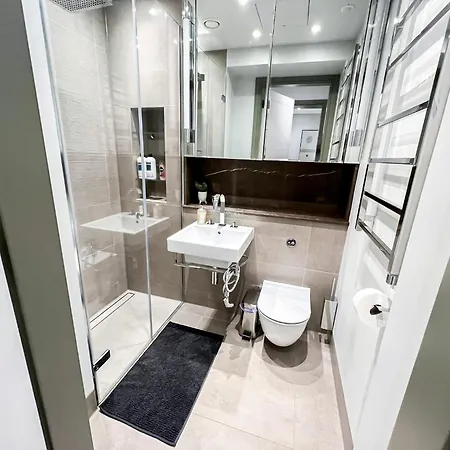 Posh 3 Bedroom Flat With Terrace And Indoor Fireplace In Mayfair, Near Hyde Park Apartment *