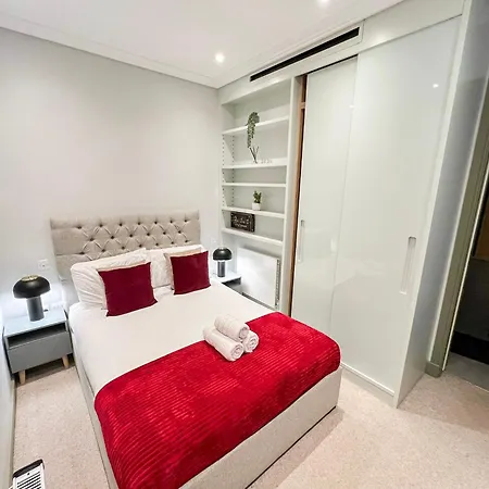 Posh 3 Bedroom Flat With Terrace And Indoor Fireplace In Mayfair, Near Hyde Park * London