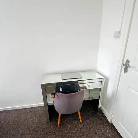 Apartamento 3 Bedroom Flat Haggerston, Hackney, *