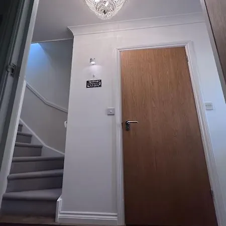 Homestay Excel Single - 5mins To Excel & 10mins To Canary Wharf