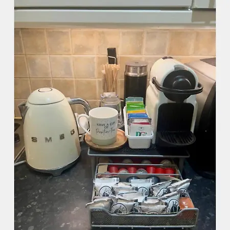 Homestay Excel Single - 5mins To Excel & 10mins To Canary Wharf