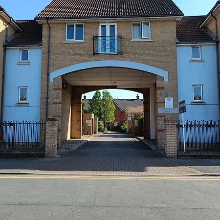 Excel Single - 5mins To Excel & 10mins To Canary Wharf * London