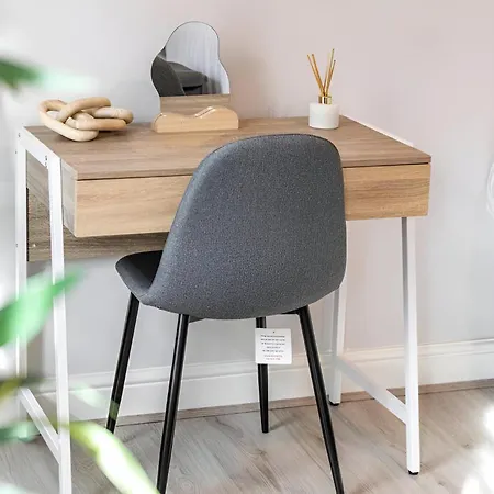 Sophistication Chic 3-br For Modern Living Apartment London