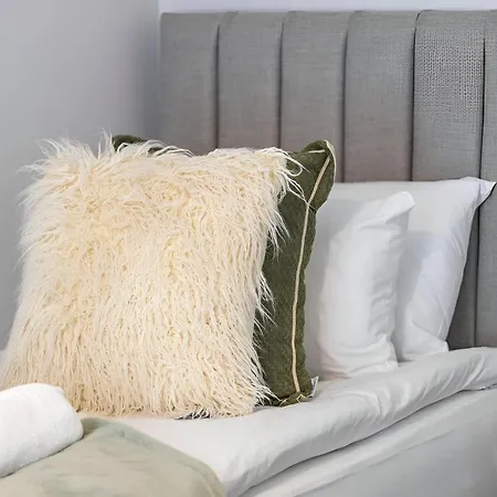 Sophistication Chic 3-br For Modern Living