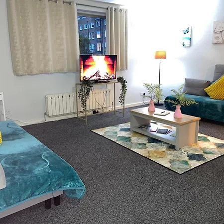 Apartment Cosy Private Two Bedroom Apartament In Kensinghton Can Fit Up To 8 Guests