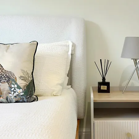 Apartment Modern Flat 5 Min To Holland Park!