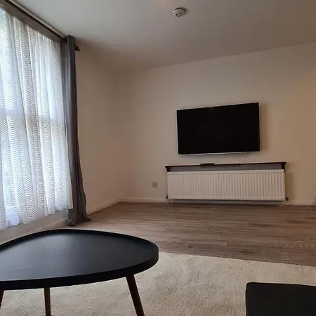185 Lanark Apartment London