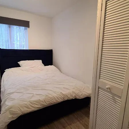 185 Lanark Apartment