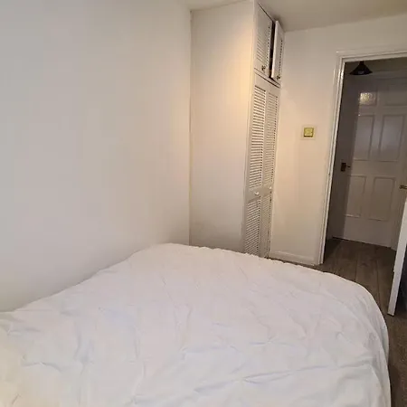 Apartment 185 Lanark