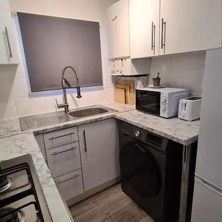 185 Lanark * London