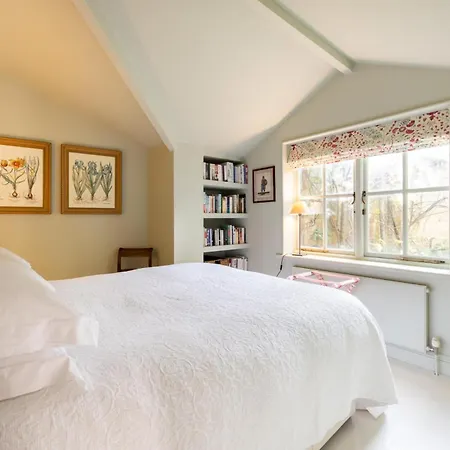 Apartment Living - 3 Bedroom In Chelsea London