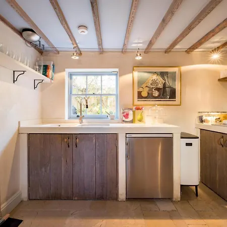 Living - 3 Bedroom In Chelsea