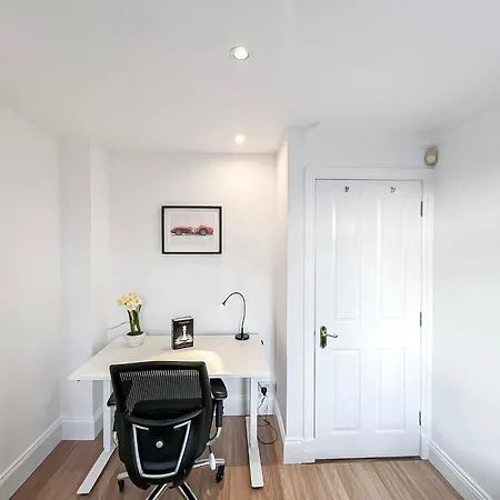 Lux 3 Bedroom Penthouse In Borough Near The Shard, Bermondsey Londra