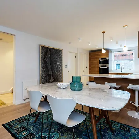 Veeve - Sophisticated Splendour London