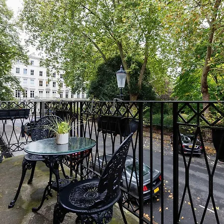 Veeve - Sophisticated Splendour Holiday home London