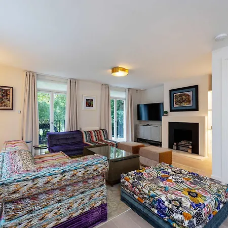 Veeve - Sophisticated Splendour * London