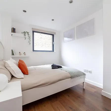Apartmán Modern 3 Bed & 3 Bathrooms Flat, Hackney Downs *