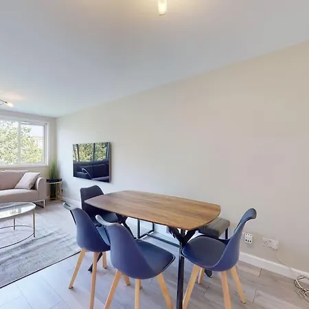 Canal View 2bd Flat - Regents Park! Apartment *