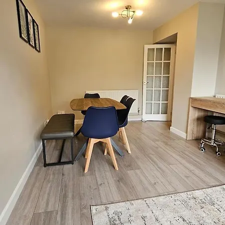 Canal View 2bd Flat - Regents Park! * London