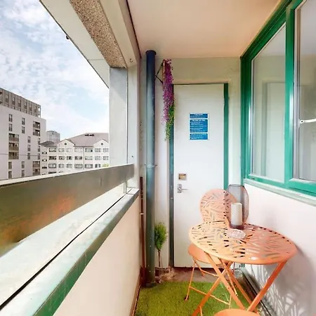 Canal View 2bd Flat - Regents Park! Apartment *