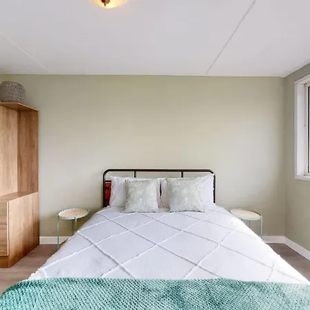 Canal View 2bd Flat - Regents Park! * London