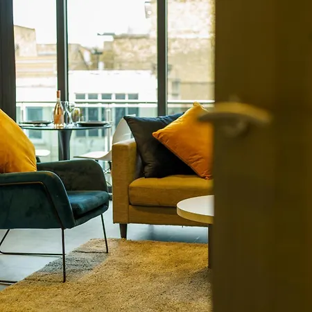 Stylish 1-bed Flat In Whitechapel