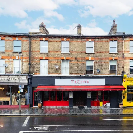 Spacious 2-bedroom In Balham Apartment London