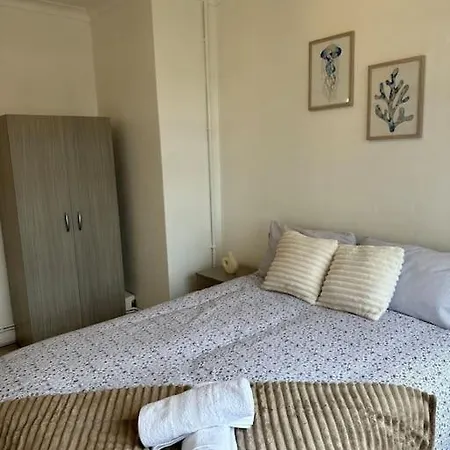 Apartment Chic 3 Bedroom Flat Ontower Bridge