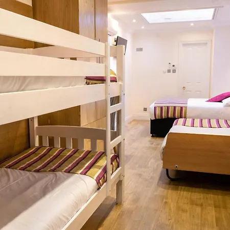 Athena Hotel 3*