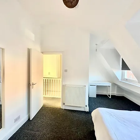 Apartment 139 Camden Town *