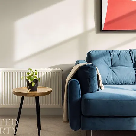 Chic & Sunlit Earls Court Flat Apartment *