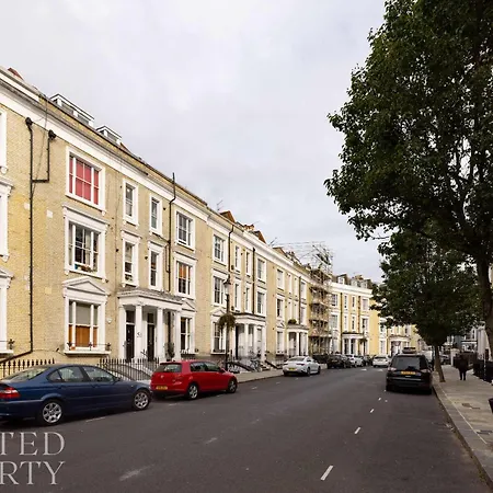 Chic & Sunlit Earls Court Flat London